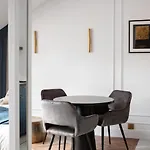 Palace מלון 4*